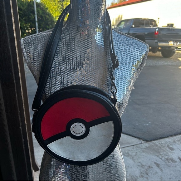 Loungefly Black and Red Crossbody Bag with Modern Design - Picture 1 of 7